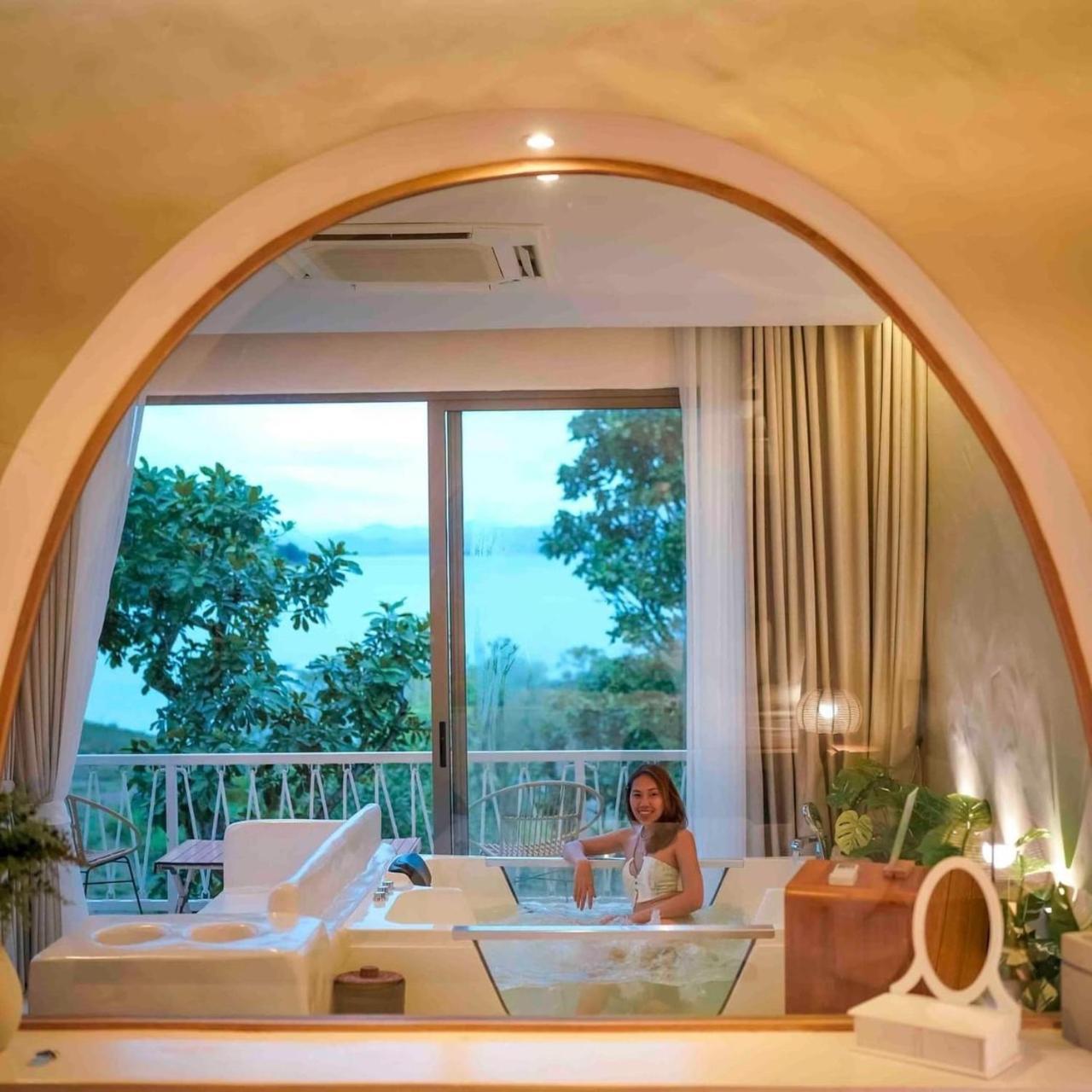 Le La Lake Resort And Spa Kaeng Krachan Exterior foto