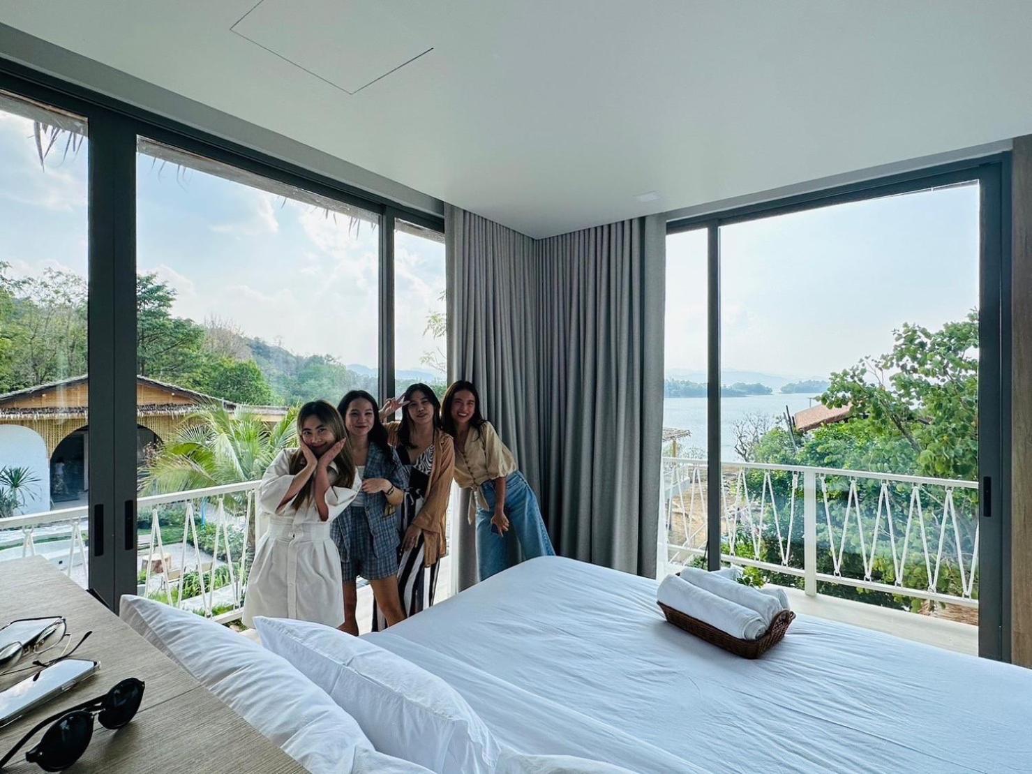 Le La Lake Resort And Spa Kaeng Krachan Habitación foto